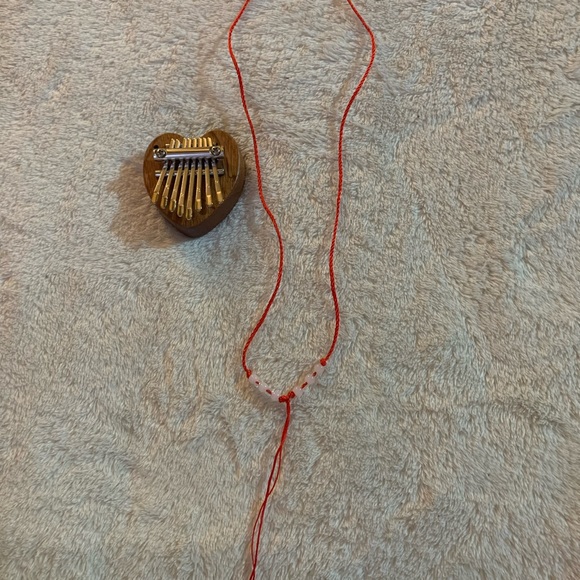 Mini Heart Kalimba - Picture 3 of 4